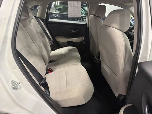 Used 2024 Honda HR-V LX image 15