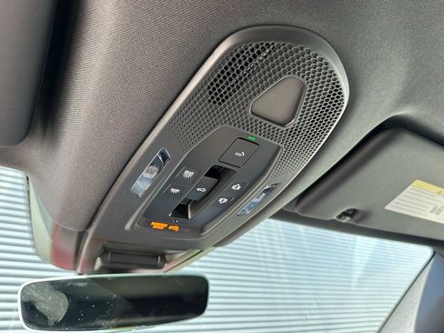 Certified 2026 Porsche Cayenne AWD/4WD image 35