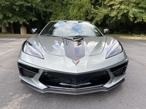 Used 2024 Chevrolet Corvette Stingray Preferred Cpe w/ Battery Protection Package RWD image 3
