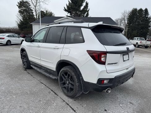 Used 2025 Honda Passport Black Edition image 10
