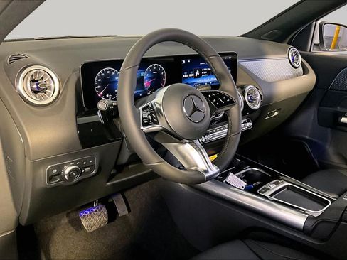 New 2026 Mercedes-Benz GLA 250 4MATIC image 9