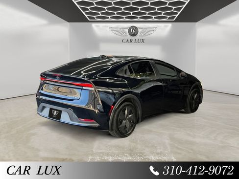 Used 2024 Toyota Prius LE FWD image 5