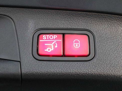 Used 2023 Mercedes-Benz GLA 250 image 35