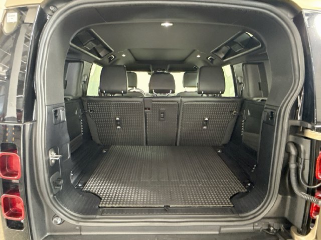 Used 2024 Land Rover Defender 110 S AWD/4WD image 34