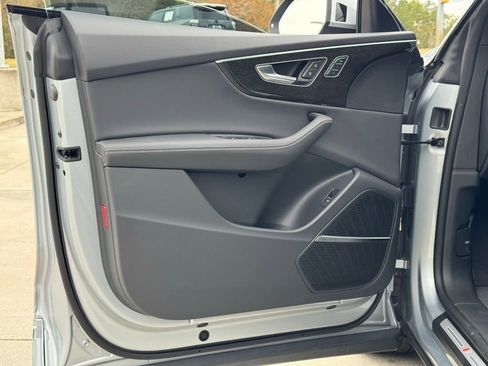 New 2026 Audi Q8 Premium Plus image 19