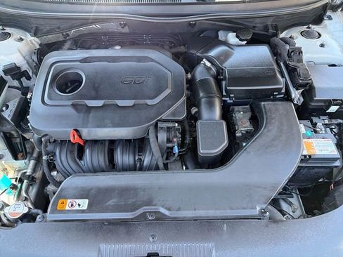 Used 2016 Hyundai Sonata SE FWD image 19