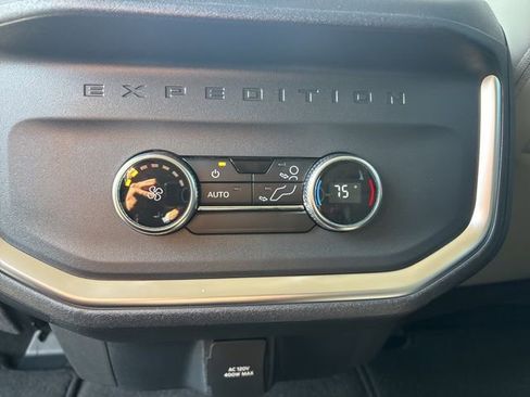 Used 2025 Ford Expedition Max Active image 11