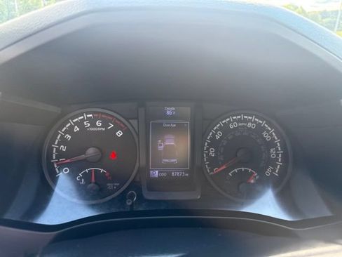 Used 2020 Toyota Tacoma SR RWD image 18