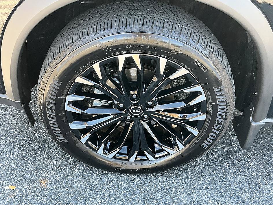 Certified 2026 Nissan Rogue Dark Armor FWD image 9