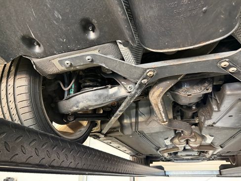 Used 2005 Chrysler Crossfire Limited image 77