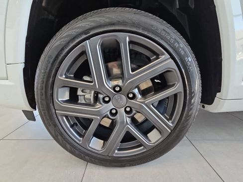 Used 2024 Jeep Compass Limited w/ High Altitude Package AWD/4WD image 28