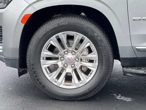 Used 2024 GMC Yukon Denali AWD/4WD image 37