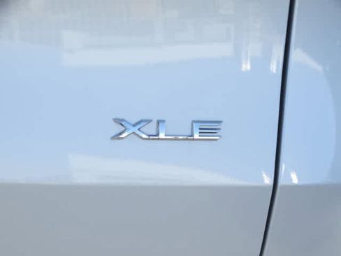 Used 2024 Toyota Grand Highlander XLE image 14