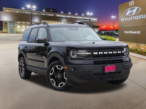 Used 2021 Ford Bronco Sport Outer Banks w/ Outer Banks Package (96D) AWD/4WD image 3