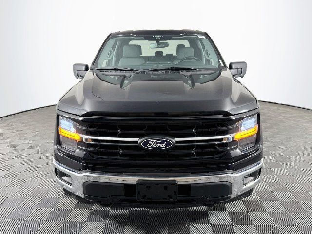 Used 2024 Ford F150 XLT AWD/4WD image 2