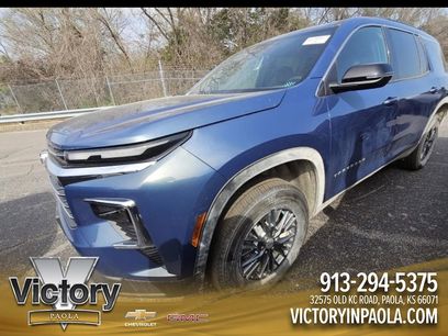 Used 2025 Chevrolet Traverse LT w/ LPO, Floor Liner Package