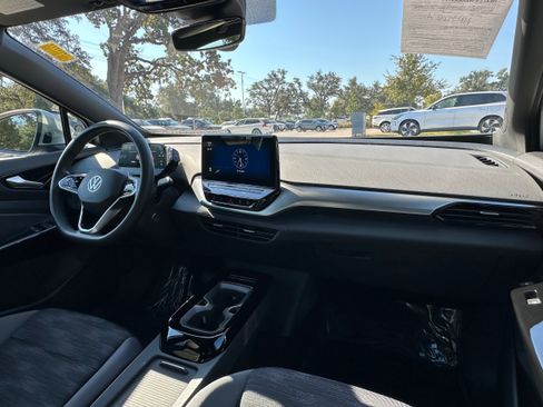 Used 2022 Volkswagen ID.4 Pro image 13