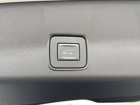 Used 2025 Chevrolet TrailBlazer ACTIV w/ Convenience Package AWD/4WD image 28