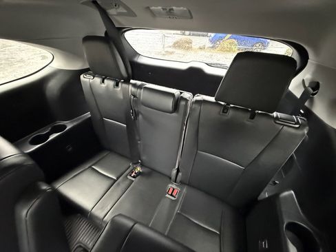 Certified 2023 Toyota Highlander XLE image 21