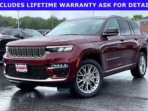 Used 2025 Jeep Grand Cherokee Summit w/ MOPAR Finishing Package AWD/4WD image 3