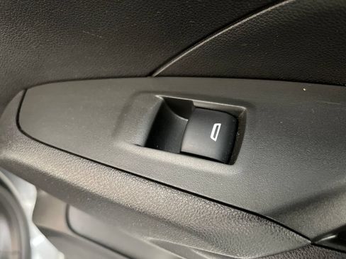 Used 2025 Chevrolet Trax LT w/ LT Convenience Package FWD image 20