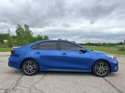 Used 2022 Kia Forte GT-Line w/ GT-Line Premium Package FWD image 6
