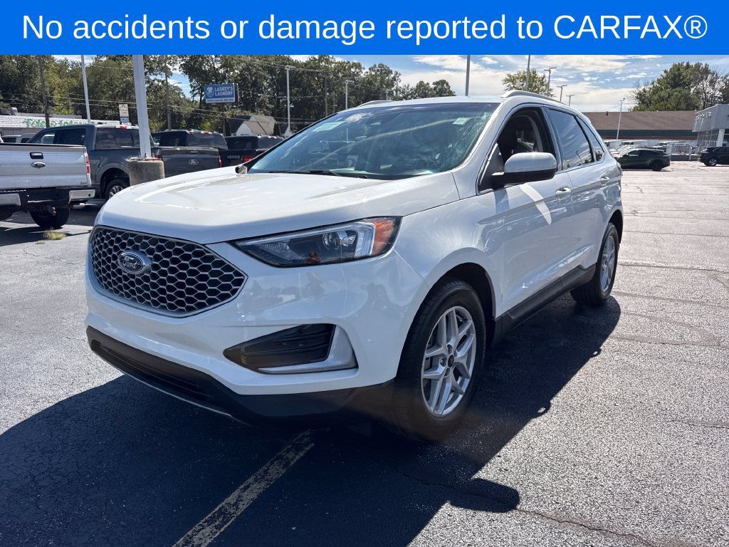 Used 2024 Ford Edge SEL AWD/4WD image 2
