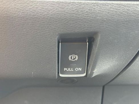 Certified 2023 Nissan Ariya AWD/4WD image 8