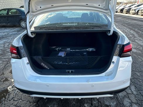 New 2025 Nissan Versa SR w/ Trunk Package image 17