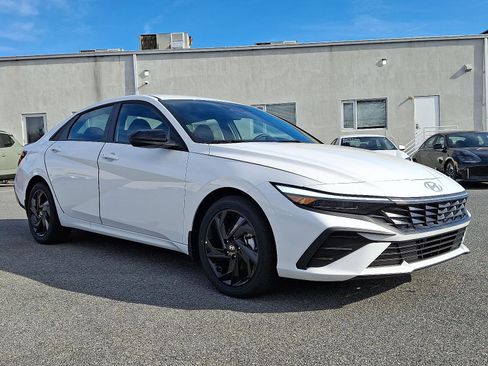 New 2026 Hyundai Elantra Sport image 4