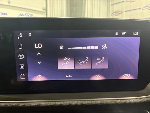Used 2025 Buick Envista Preferred FWD image 25