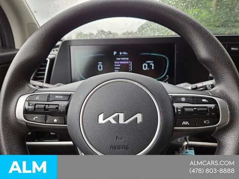 Used 2025 Kia Sportage LX FWD image 23
