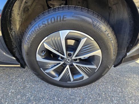 Used 2024 Lexus RZ 450e Premium w/ Technology Package image 20