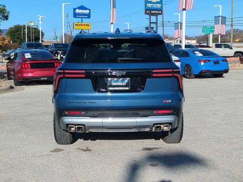 Used 2024 Chevrolet Traverse Z71 image 7