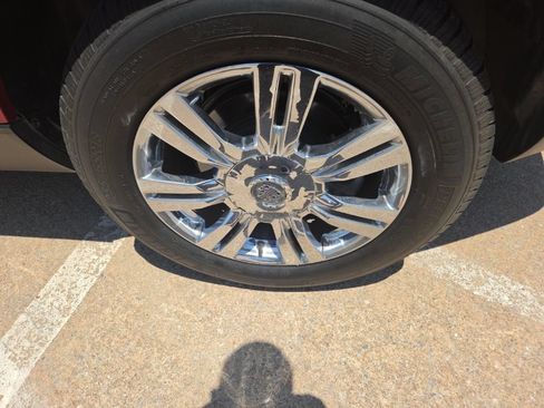Used 2010 Cadillac SRX Luxury FWD image 8