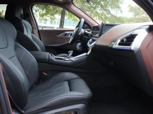 New 2026 BMW XM Label Red w/ M Driver's Package image 19