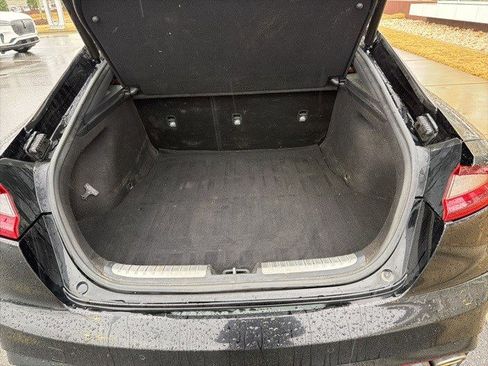 Used 2018 Kia Stinger GT2 image 23