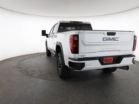 Certified 2025 GMC Sierra 2500 Denali Ultimate w/ Max Trailering Package AWD/4WD image 10