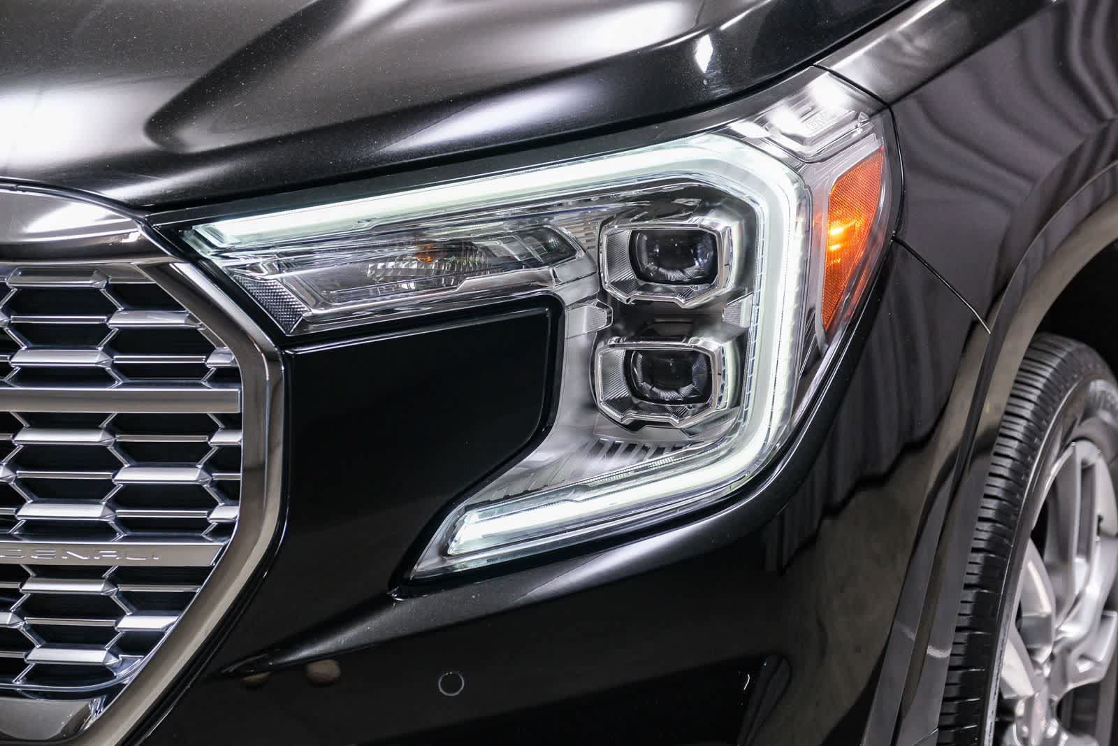Used 2022 GMC Terrain Denali AWD/4WD image 11