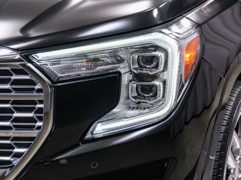 Used 2022 GMC Terrain Denali AWD/4WD image 11