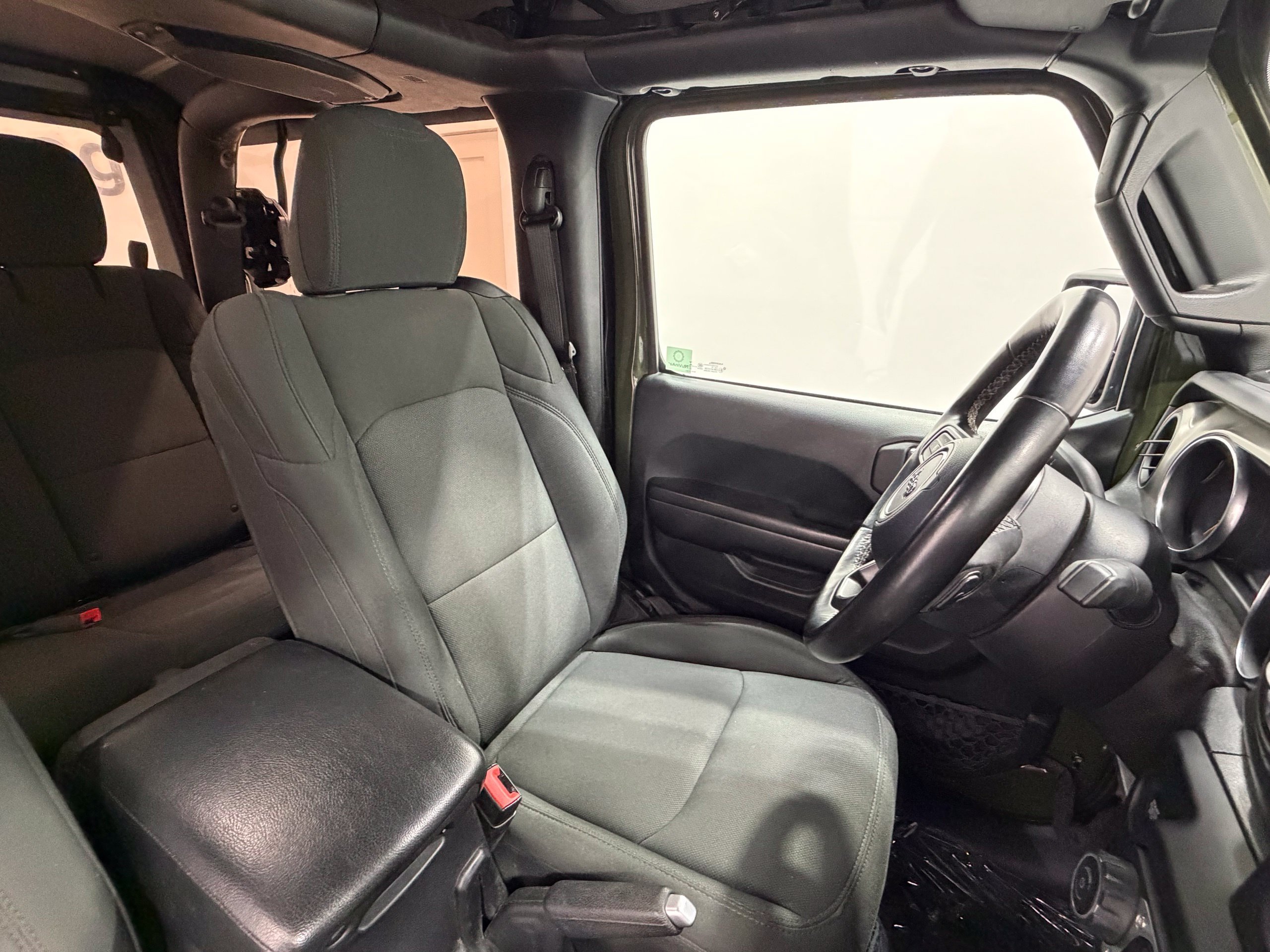 Used 2021 Jeep Wrangler Sport AWD/4WD image 34