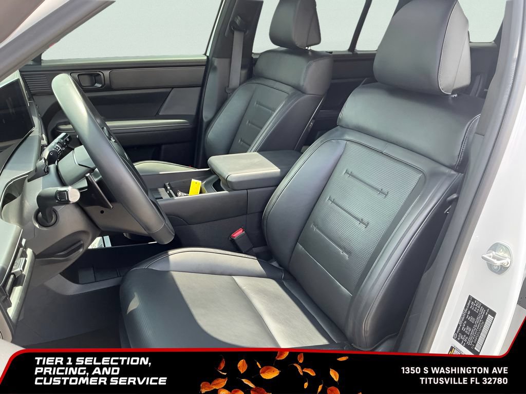 Used 2025 Hyundai Santa Fe Calligraphy AWD/4WD image 29