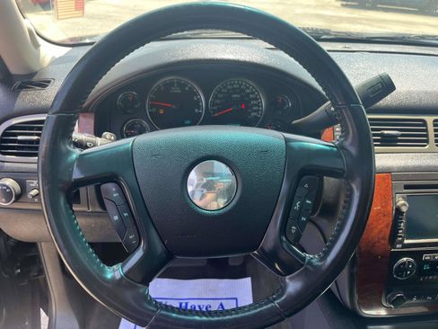 Used 2010 Chevrolet Tahoe LT RWD image 18