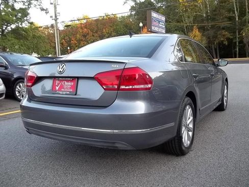 Used 2012 Volkswagen Passat 2.5 SEL Premium image 3