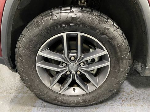 Used 2017 Jeep Grand Cherokee Limited w/ Trailer Tow Group IV image 5