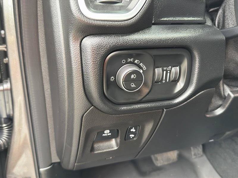 Used 2019 RAM 1500 Big Horn AWD/4WD image 13
