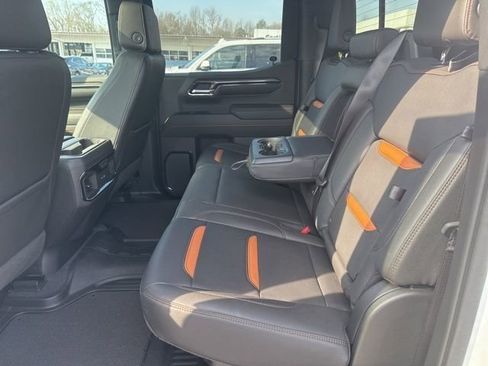 Used 2022 GMC Sierra 1500 AT4 w/ AT4 Preferred Package image 31
