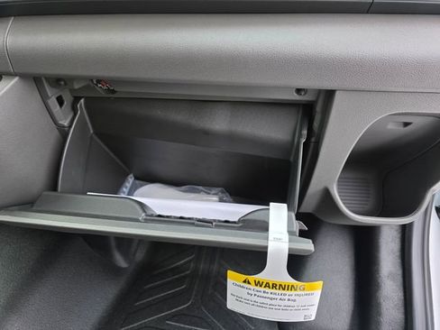 New 2026 Ford Transit 250 148 Medium Roof image 31