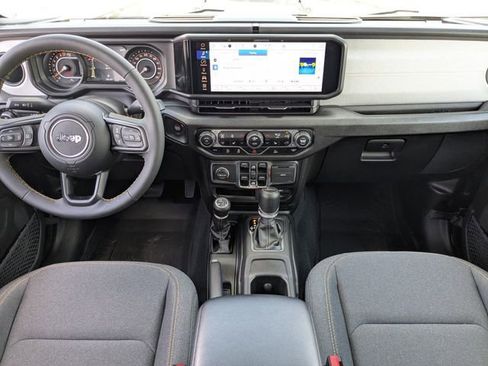 Used 2024 Jeep Gladiator Sport AWD/4WD image 14
