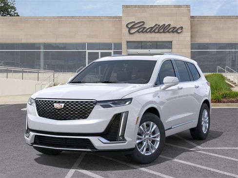 New 2025 Cadillac XT6 Luxury image 6
